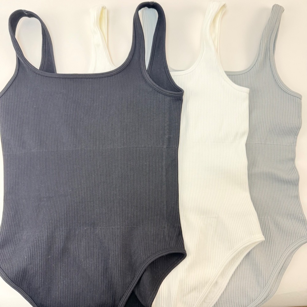 OQQ Women's 3 Pc Bodysuits Ribbed Sleeveless Square Neck Tank Blk/Gray/White M